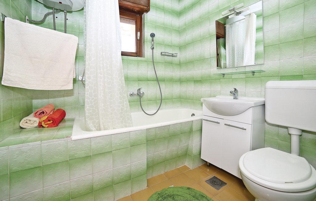 Apartmani Ljubica Каштела Екстер'єр фото